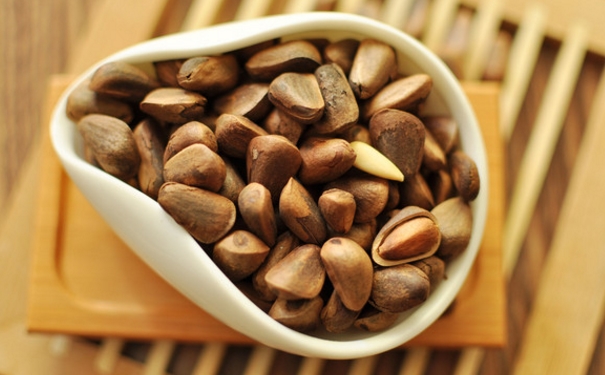宝宝吃松子有什么好处？宝宝吃松子好吗？[图]