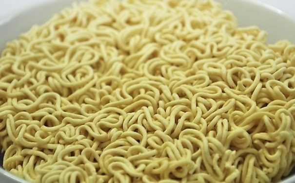 吃泡面后吃什么水果好？吃泡面后吃什么帮助排毒？[图]