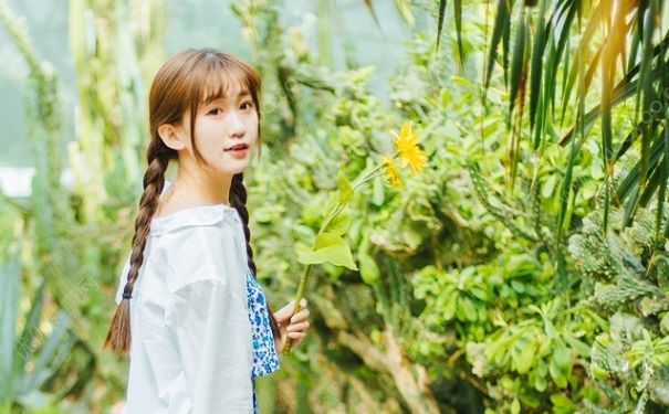 18岁胸小还会发育吗？18岁女生胸小要怎么变大？(2)
