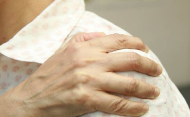 肩周炎应该如何治疗？如何预防肩周炎？[图]