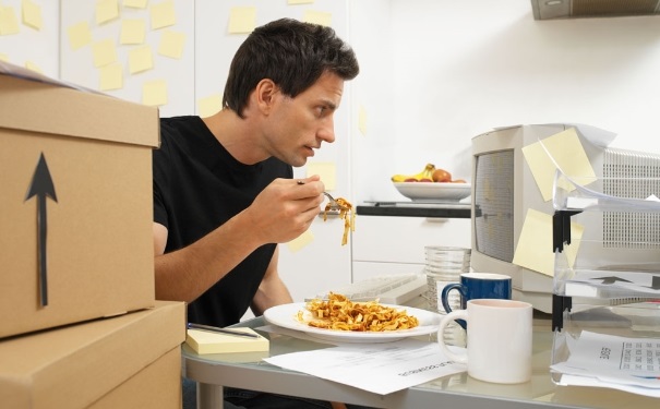 肚子胀不消化是什么原因？哪些食物有促进消化功能？[图]