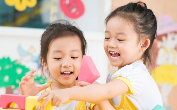 小孩牙不整齐怎么办？小孩牙不整齐可以矫正吗？(1)