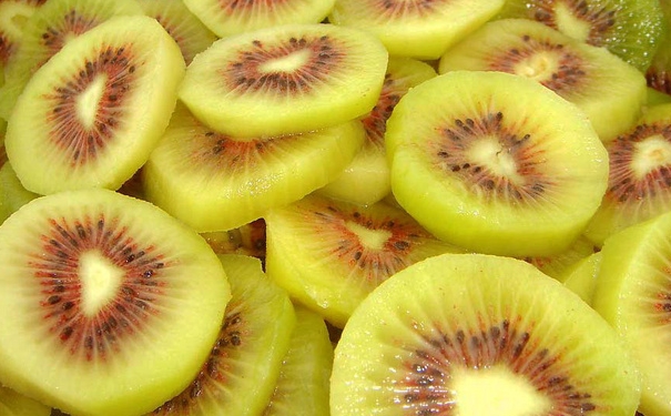 吃猕猴桃会上火吗？吃多了猕猴桃上火吗？(1)