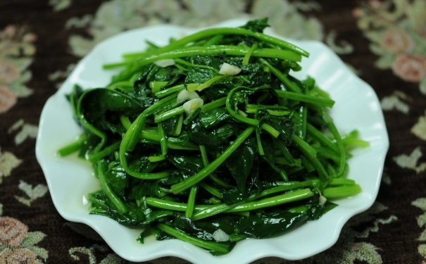 菠菜是酸性的还是碱性？吃菠菜对人体有什么好处？[图]
