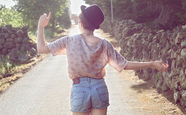 肩周炎刮痧治疗有效吗？肩周炎患者刮痧要注意什么？[图]