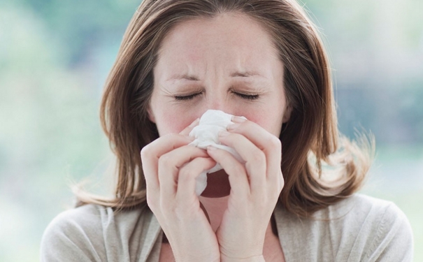 鼻炎鼻塞怎样让鼻通气？鼻炎鼻子堵塞怎么办？[图]