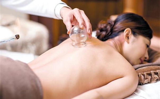 有颈椎病去拔罐效果怎么样？颈椎病拔罐治疗要拔哪儿？[