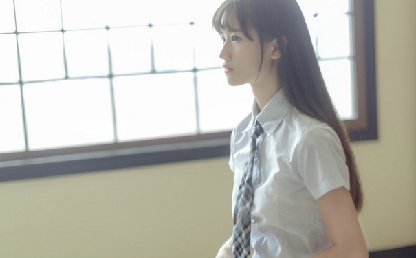 嘴上起泡可以涂唇膏吗？嘴唇起泡可以涂唇膏吗？(1)