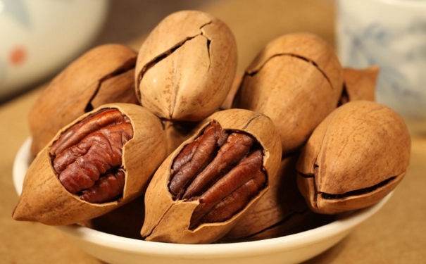 碧根果的营养价有哪些？值碧根果吃了对人体有哪些好处