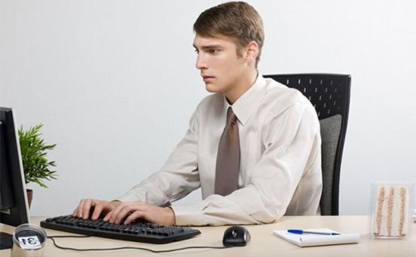 长时间面对电脑会导致心理早衰吗？心理早衰的症状表现