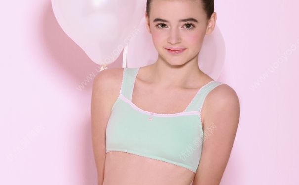 15岁女生乳房不发育了该怎么治疗？15岁女孩胸部不发育什么原因？(1)