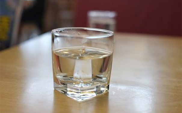 手被烫伤可以用什么药膏？烫伤后用湿润烧伤膏效果怎么