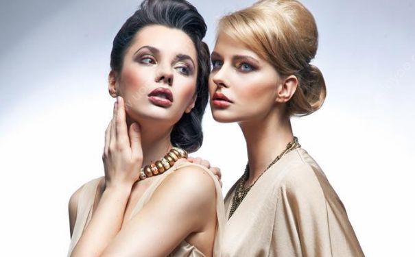 如何判断一个女人是不是拉拉？拉拉有哪些特征？(1)