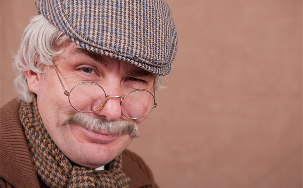 老年人拔牙前需要做哪些检查？老年人拔牙有什么样的风