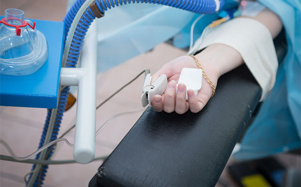 慢阻肺可以做哪些帮助治疗？慢阻肺患者呼吸功能锻炼怎么做？(1)