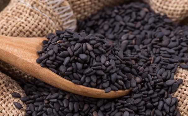 黑芝麻能不能生吃？黑芝麻生吃会怎样？[图]