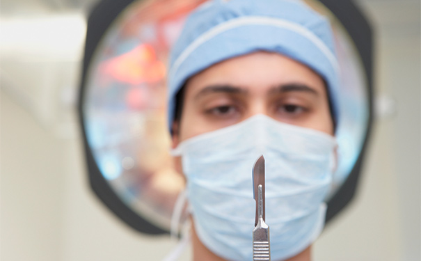 肢静脉曲张手术后会复发吗？静脉曲张是什么原因引起的