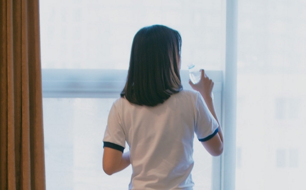 坐月子老是口渴怎么办？月子口渴怎么办？[图]