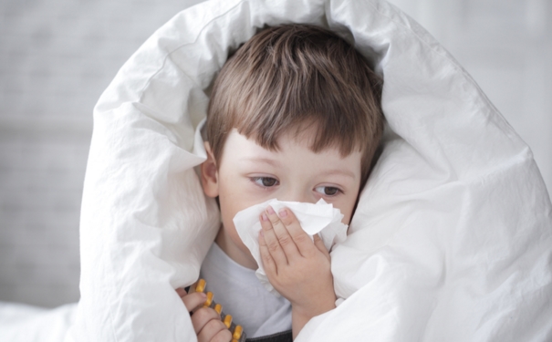 冬季咳嗽有痰吃什么好得快？冬天咳嗽有痰吃什么合适？[