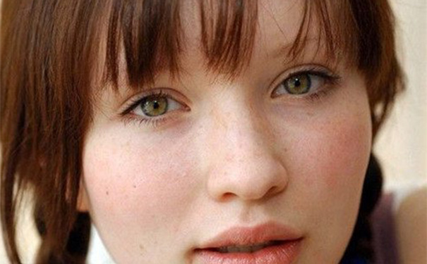 老年斑应该如何调理？祛除老年斑的方法都有哪些？(1)