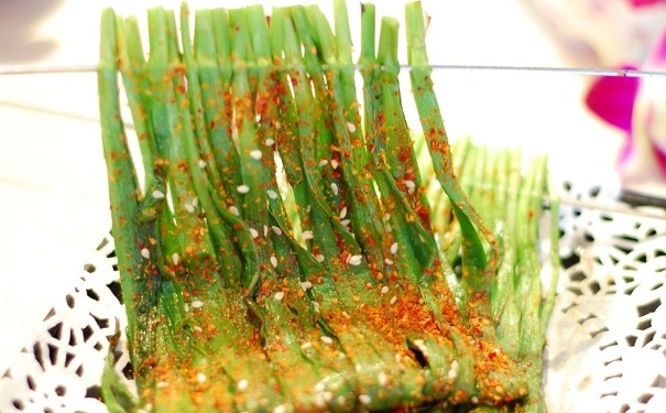 韭菜不宜和什么食物一起吃？韭菜的食用禁忌有哪些？(1)