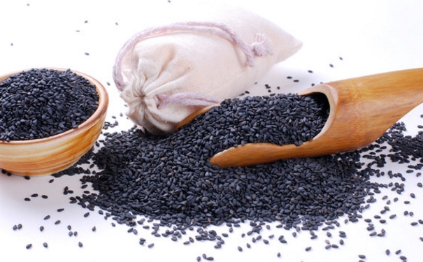 男人肾虚怎么办好？吃什么食物能够补肾？[图]