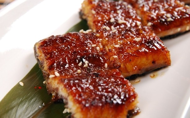 鳗鱼有什么营养价值？哪些人要多吃鳗鱼？(1)