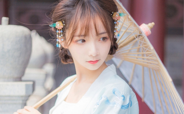 导致脸上容易长痘的原因是什么？脸上容易长痘怎么办好