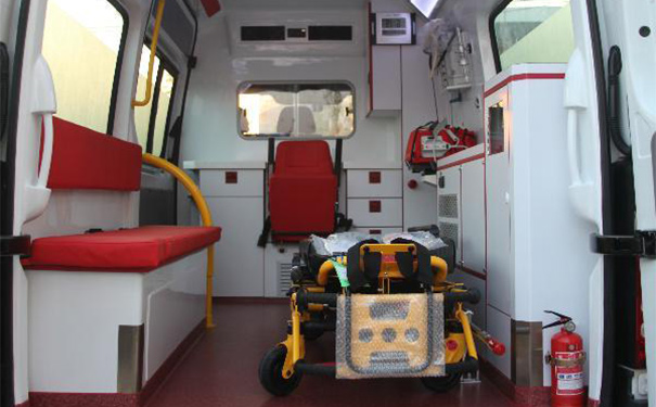 必要的急救知识你都了解吗？怎样给车祸伤者做应急处理