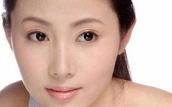 鼻子上有黑头该怎么办？去黑头有什么有效的方法？(1)