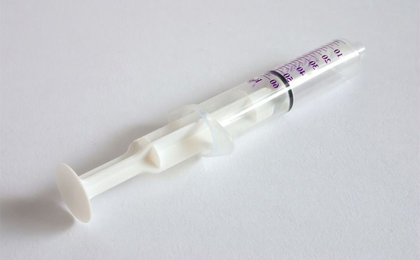 输液反应都包括哪些反应？输液反应应该如何鉴别和治疗