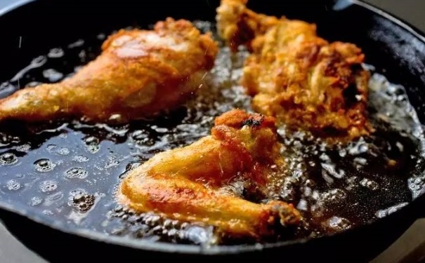 常吃哪些食物易患肝癌？容易诱发肝癌的食物有哪些？[图]