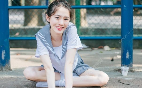 14岁女生能用爽肤水吗？14岁女生用爽肤水好不好？(2)