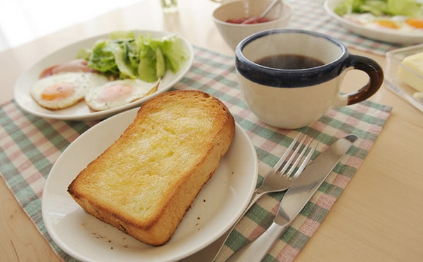 早餐吃什么会变傻？什么早餐食物不宜多吃？(1)