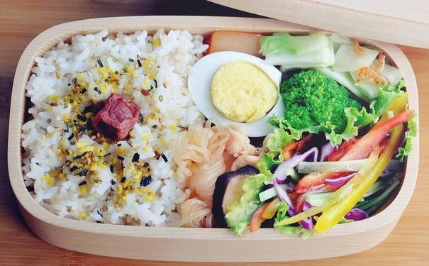 上班族怎么带饭吃得更健康？带饭有哪些原则呢？(1)