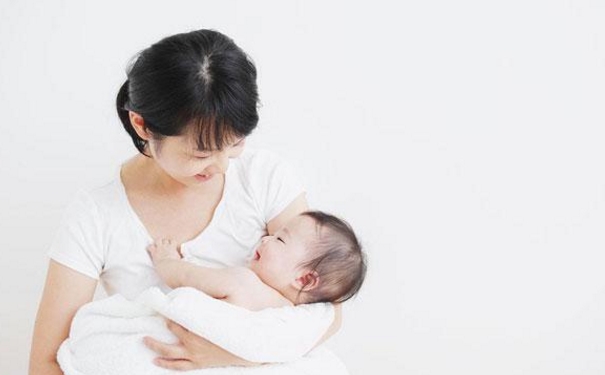 坐月子嘴巴苦是怎么回事？坐月子口苦是什么原因？[图]