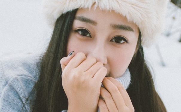 坐月子嘴唇起皮怎么办？月子里嘴唇起皮怎么办？[图]