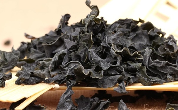 螺旋藻是什么东西？吃螺旋藻有哪些功效？(1)