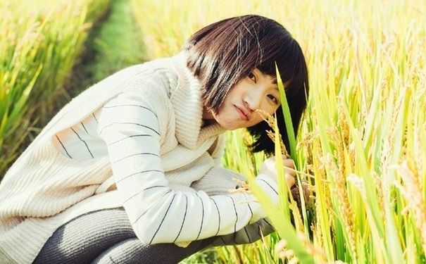 16岁女生能用爽肤水吗？16岁女生用爽肤水好吗？(4)