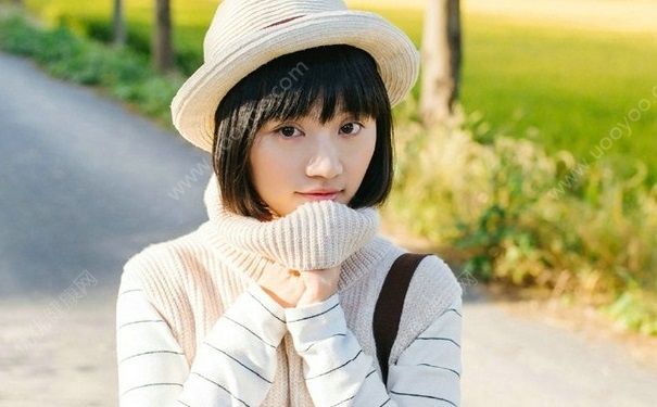 16岁女生能用爽肤水吗？16岁女生用爽肤水好吗？(1)