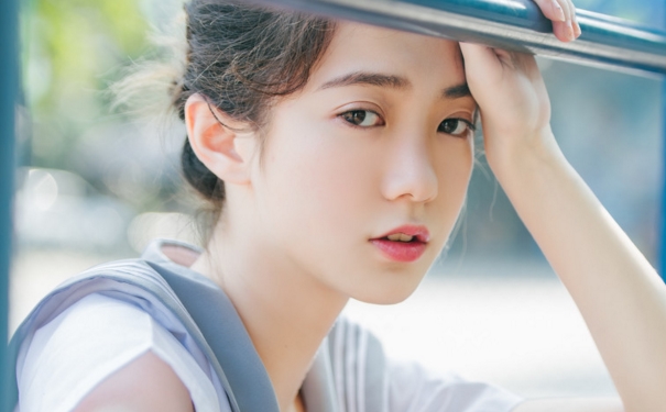 眼皮跳缺什么维生素？眼皮跳吃什么维生素？[图]