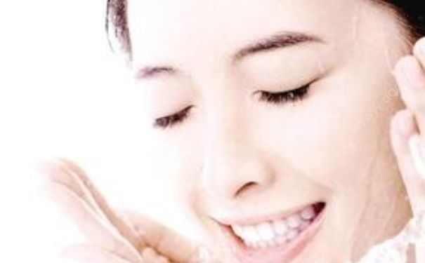 兰蔻睡眠面膜怎么样？兰蔻睡眠面膜使用方法(1)
