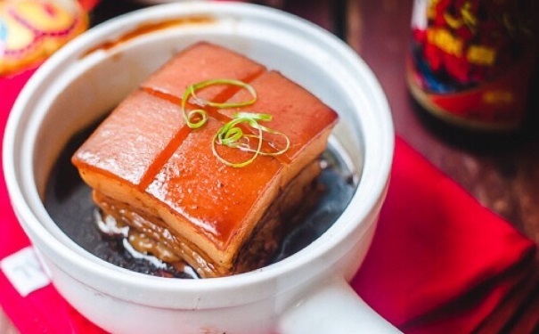 东坡肉怎么做？东坡肉的家常做法(1)