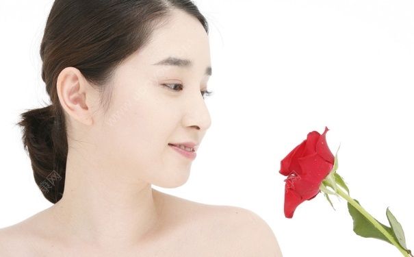 晚上敷完面膜后怎样护肤？敷完面膜后怎样护肤？(1)