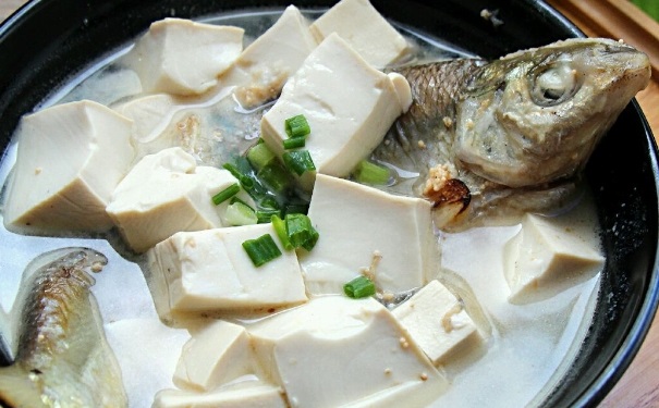 豆腐搭配什么食物吃好？豆腐和鱼一起吃有什么好处？(1)