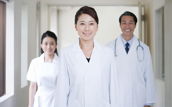 卵巢癌治疗后的存活率有多高？卵巢肿瘤治疗方法都有哪