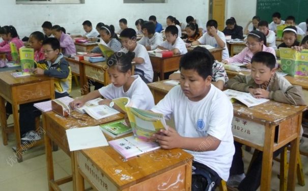 13岁冬天上课脚冰凉怎么回事？13岁冬天上课脚冷怎么办？(4)
