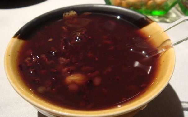 冬天上火了吃什么降火最快？冬季上火了吃什么食物降火