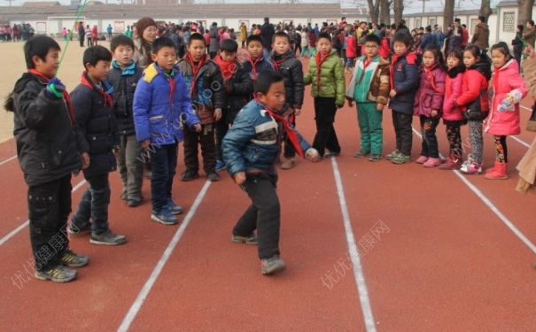 14岁冬天上课脚冰凉怎么回事？14岁冬天上课脚冷怎么办？(1)