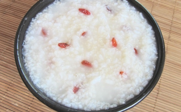 老眼昏花怎么办？治疗老眼昏花的食疗法(1)